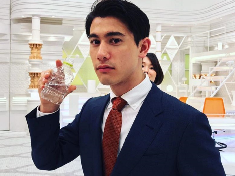 Phong vien Nhat Ban dep trai khoe tai beatbox hinh anh