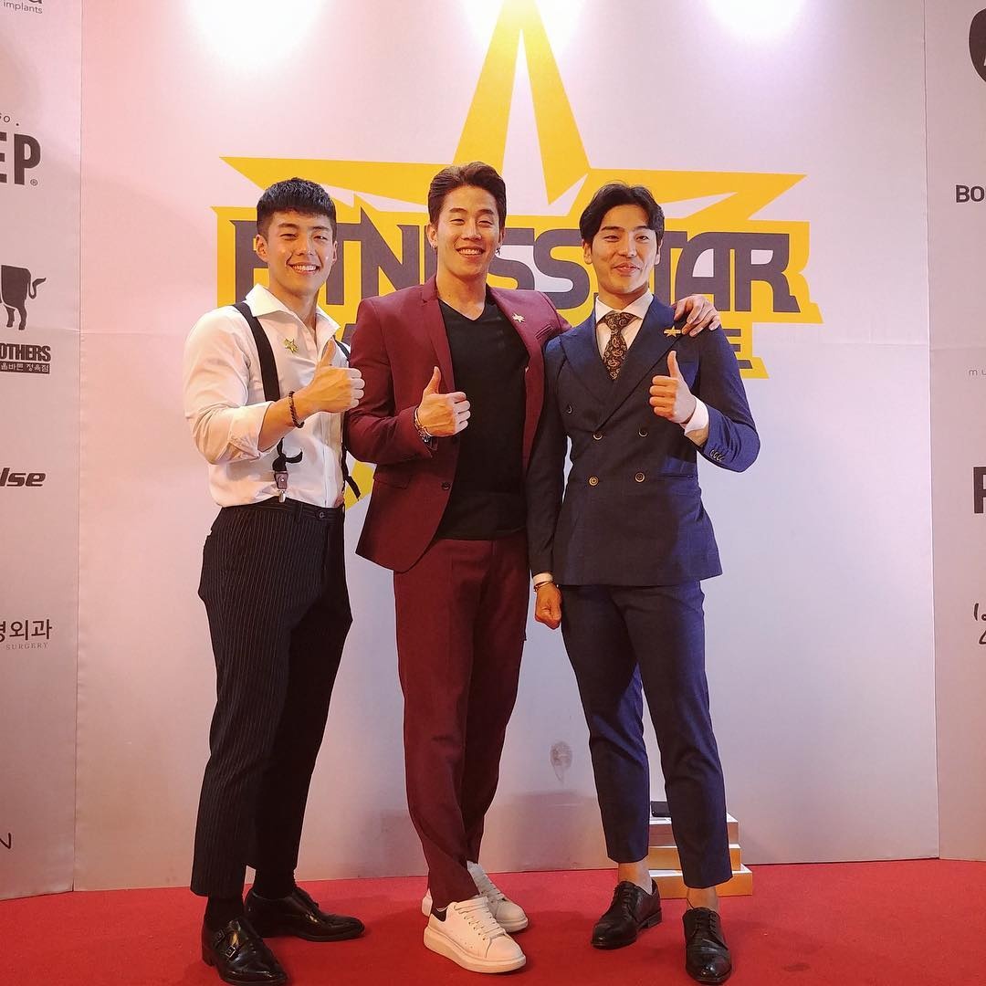 Bo 3 anh chang so huu than hinh 6 mui noi tieng mang xa hoi anh 14