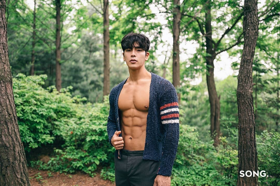 Bo 3 anh chang so huu than hinh 6 mui noi tieng mang xa hoi anh 8