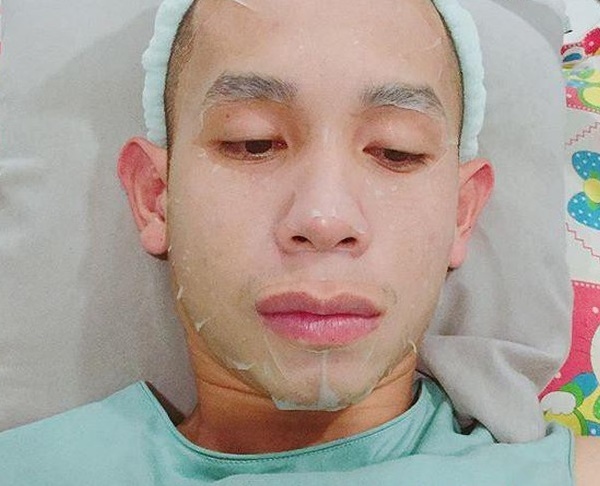 Hồng Duy chăm sóc da mặt như con gái ảnh 2 Hong Duy cham soc da mat nhu con gai anh 2