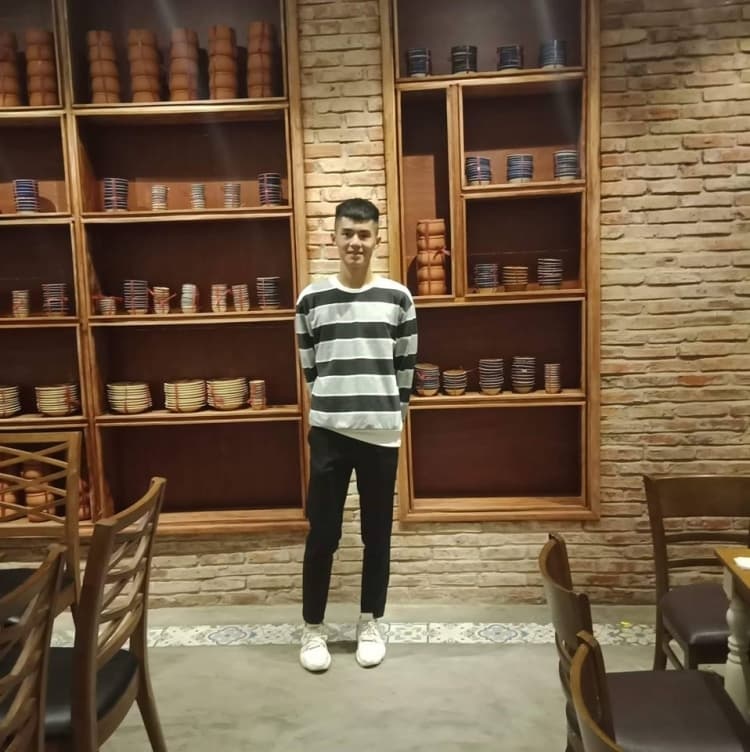 thu mon tran trung kien dep trai anh 5