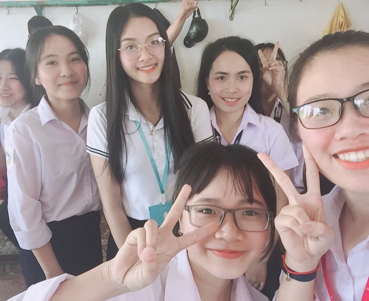 Cô giáo thực tập người Lào xinh như hot girl ảnh 6 Co giao thuc tap nguoi Lao xinh nhu hot girl anh 6