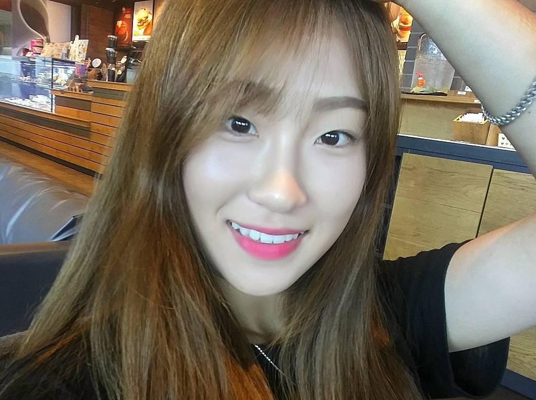 Nu cau thu tai nang duoc vi nhu 'Michael Carrick cua Han Quoc' hinh anh