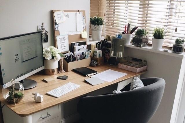 Goc khoe ban hoc: Cho toi thay goc hoc tap, toi se noi ban la ai hinh anh