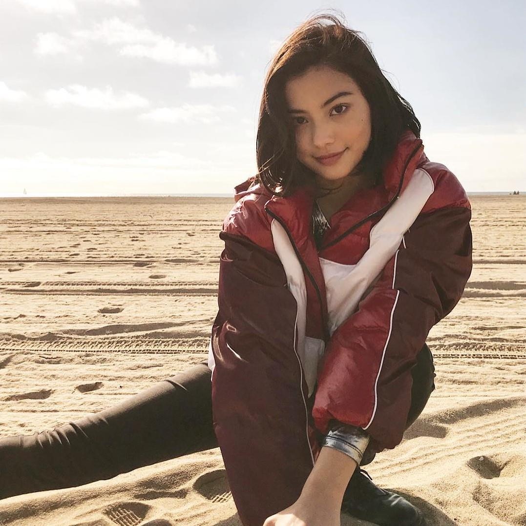 Hot girl Nhat Ban co nhan hieu thoi trang rieng anh 2