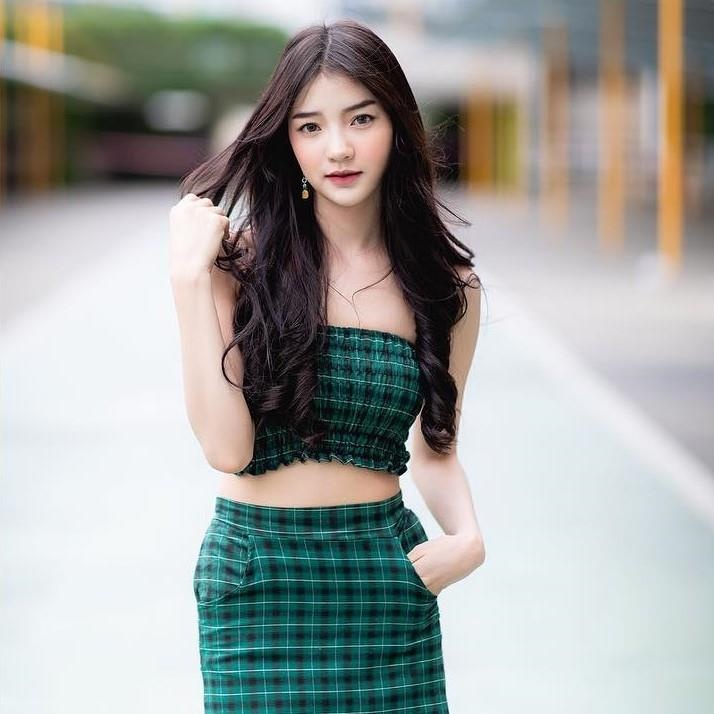 Hot girl dong phuc Thai Lan anh 10