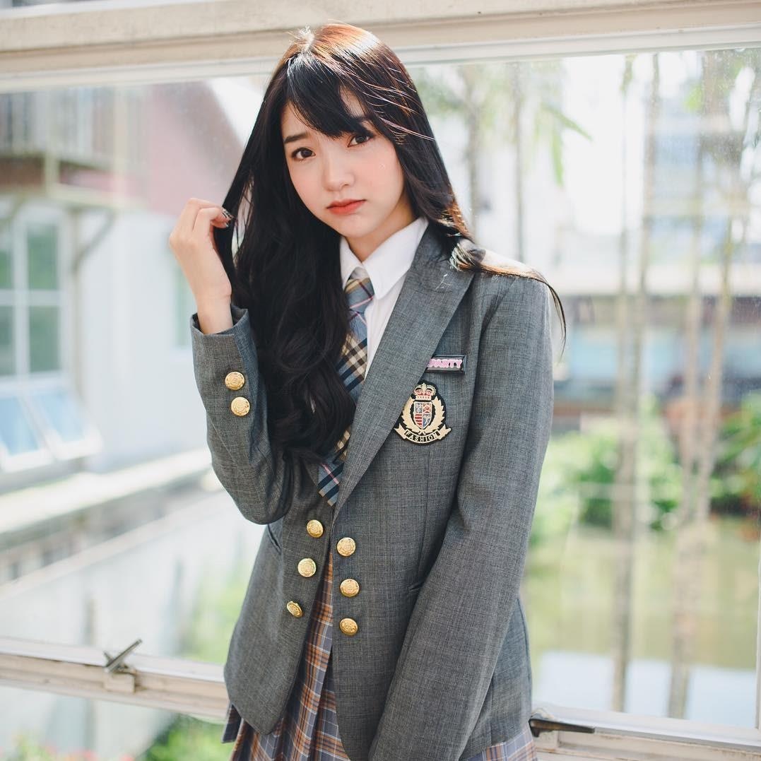 Hot girl dong phuc Thai Lan anh 6