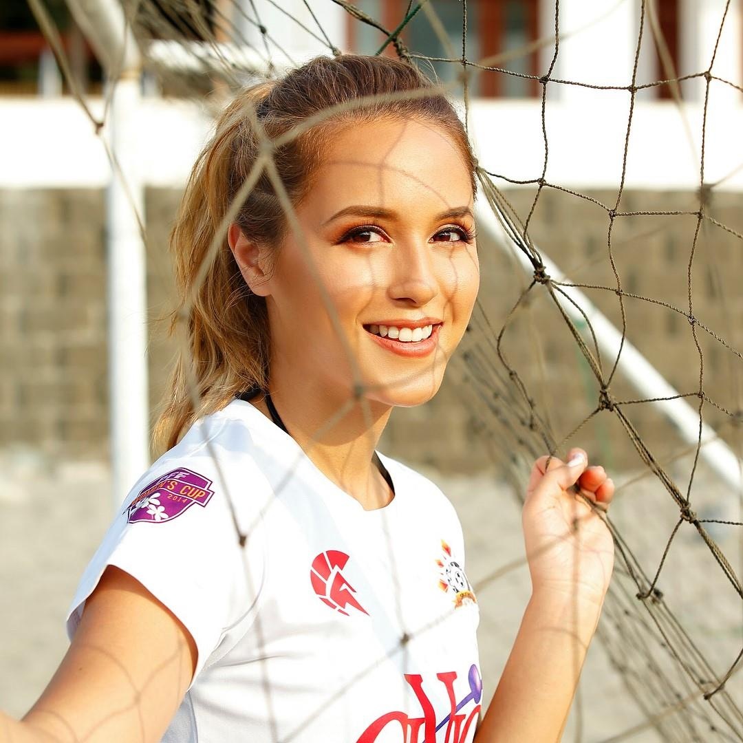 Gia the khung cua hot girl lang bong da anh 4