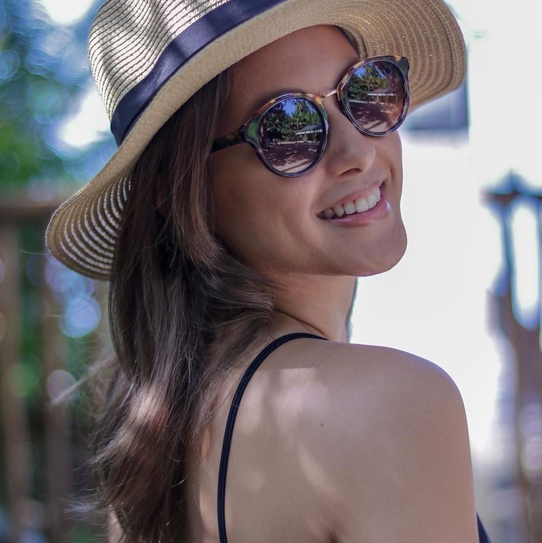 Gia the khung cua hot girl lang bong da anh 6