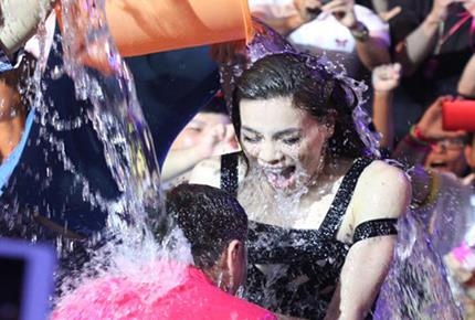 Khi trao luu tren mang bi bien tuong anh 3