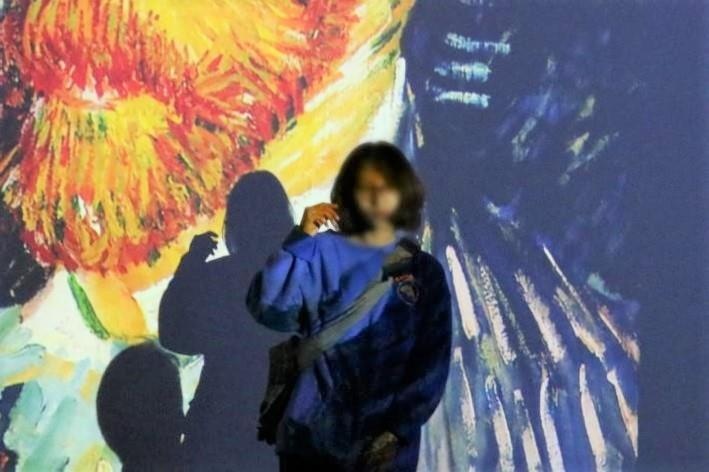 Quay lai VCCA, ngo ngang nhieu ban van dung che ca tranh de chup anh hinh anh