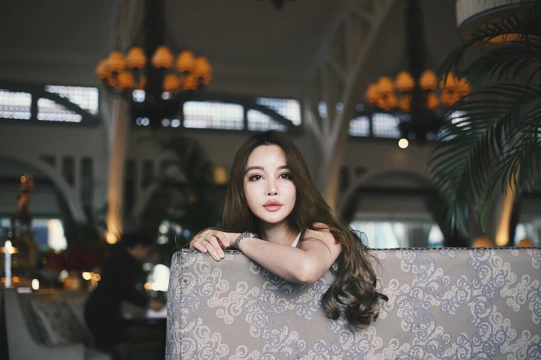 Nu blogger nong bong nhat Singapore anh 7