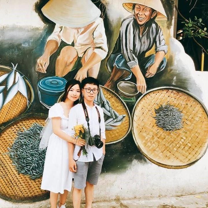 Vợ chồng 9X làm sạch bãi biển bằng cách thu gom rác ảnh 3 Vo chong 9X lam sach bai bien bang cach thu gom rac anh 3