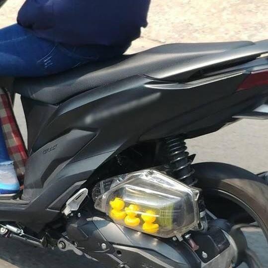 Mo hinh do choi dang yeu cho xe may anh 2