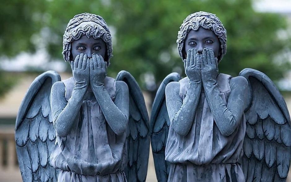 Cap song sinh 11 tuoi noi tieng voi kha nang cosplay y nhu that hinh anh