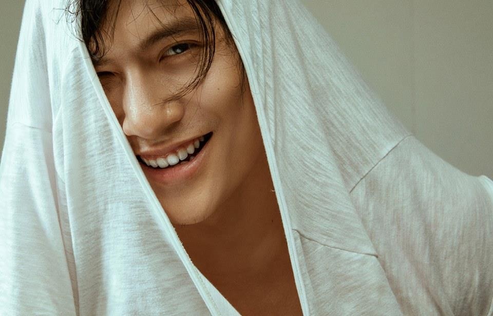 Chang thi ve ke chuyen che o cho nang Cam Chi Pu anh 5