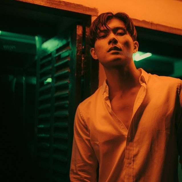 Chang thi ve ke chuyen che o cho nang Cam Chi Pu anh 15