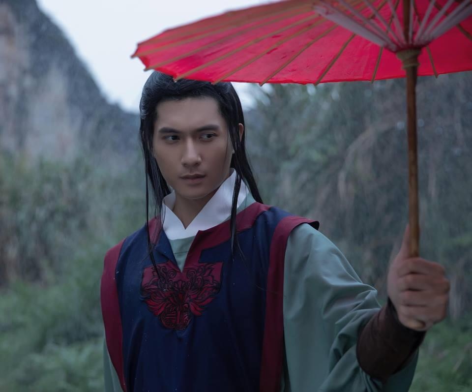 Chang thi ve ke chuyen che o cho nang Cam Chi Pu anh 3