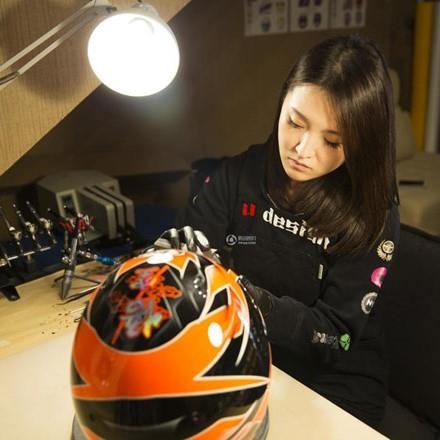 nhung hot girl nong bong cua lang dua xe anh 11