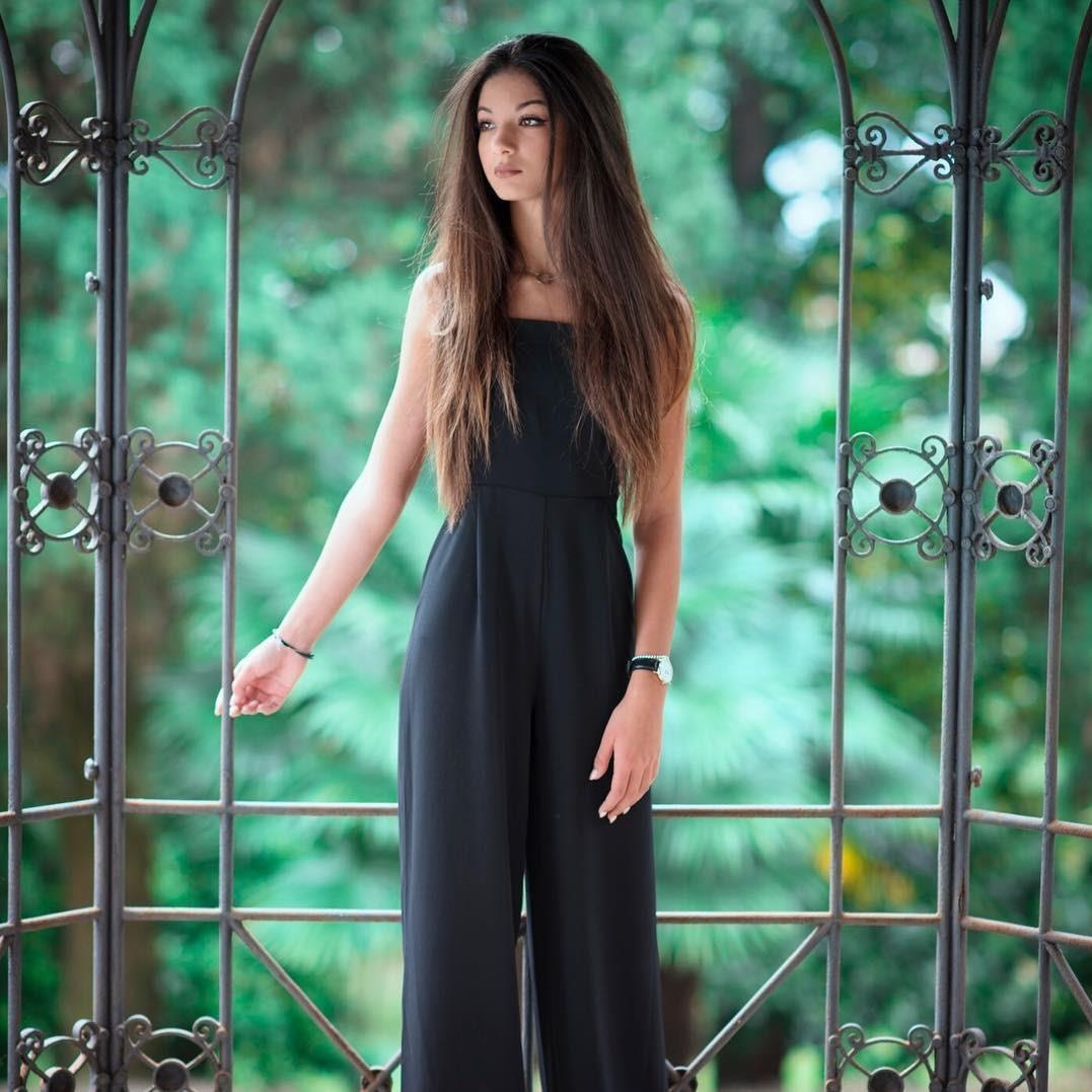 Hot girl co suc anh huong lon nhat o Y anh 12