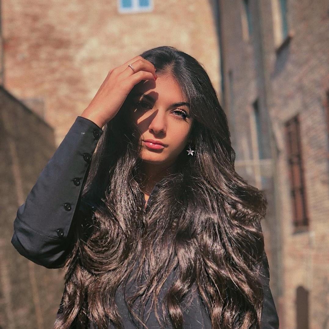 Hot girl co suc anh huong lon nhat o Y anh 8