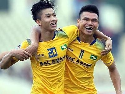 Phan Van Duc goi dien noi nho dong doi hinh anh