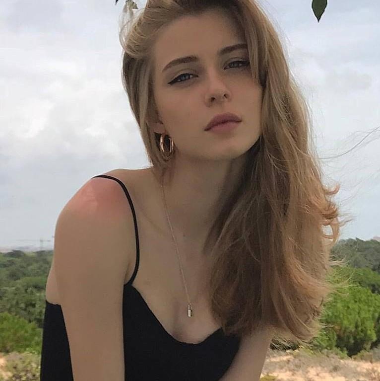 Hot girl 9X thuộc top Influencer nổi bật ở Nga ảnh 7 Hot girl 9X thuoc top Influencer noi bat o Nga anh 7