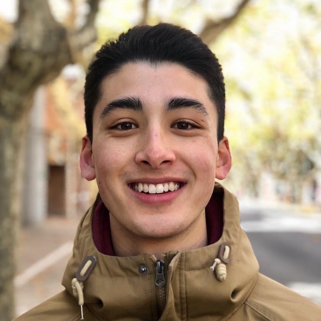 Hot boy lai Trung va Phap anh 8