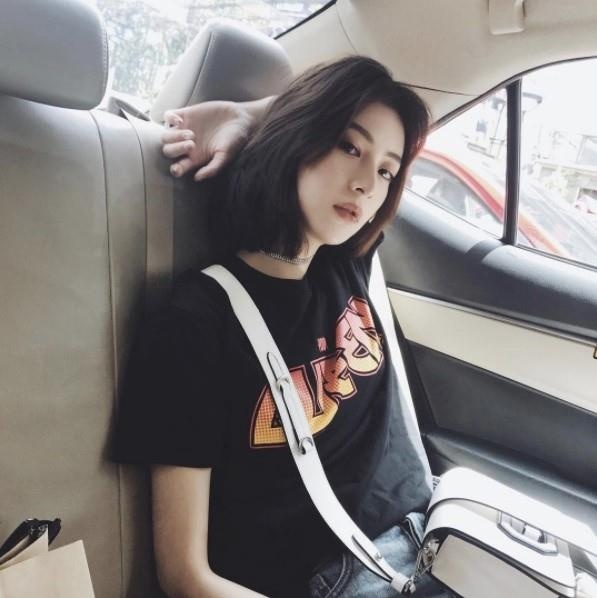 Nhung hot girl noi tieng vi ve ngoai lanh lung anh 11