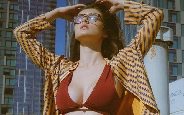 3 hot girl quyen ru, noi tieng boi bieu cam lanh lung hinh anh