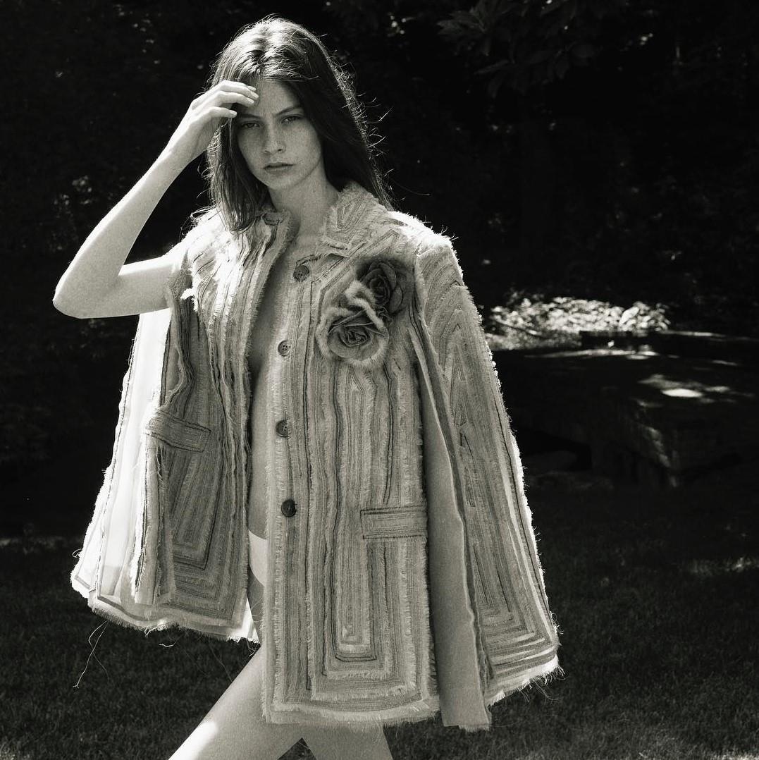 Hot girl Canada lam nguoi mau o Nhat Ban anh 6