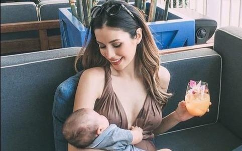 3 'hot mom' xinh dep, co cuoc song sang chanh ben chong con hinh anh