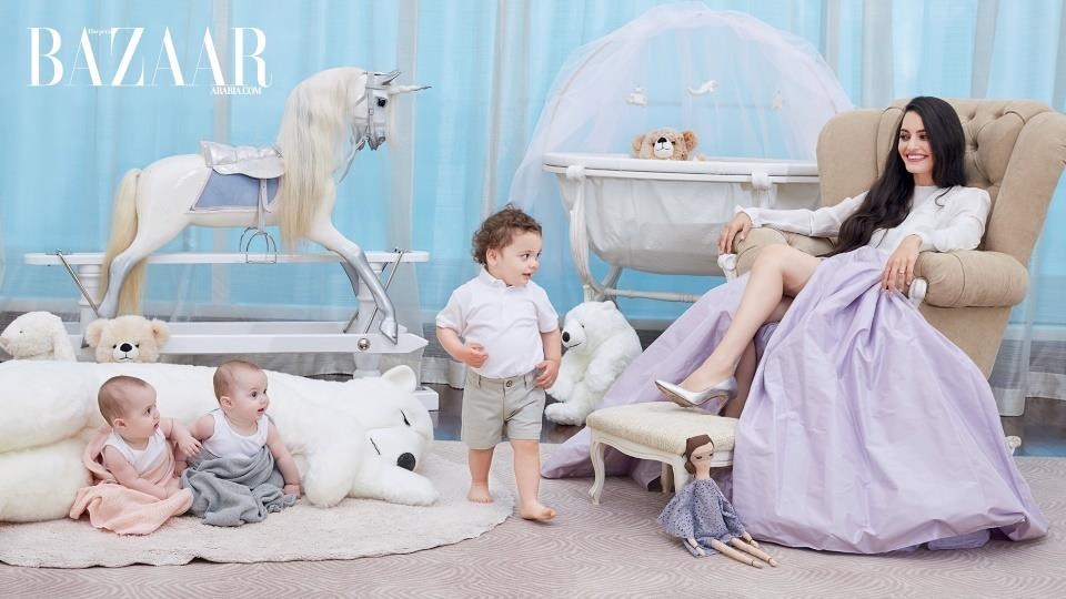 Nhung hot mom noi tieng anh 14