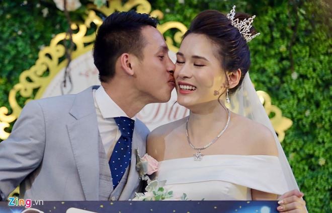 Do Hung Dung lam bo anh 3