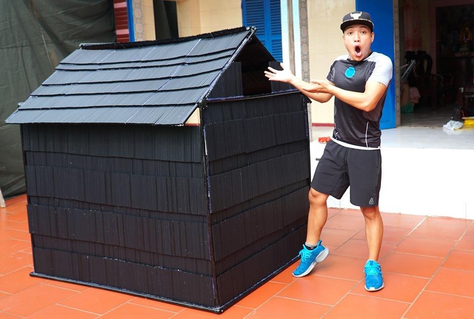 Làm nhà bằng 5000 ống hút  ảnh 1 Lam nha bang 5000 ong hut anh 1