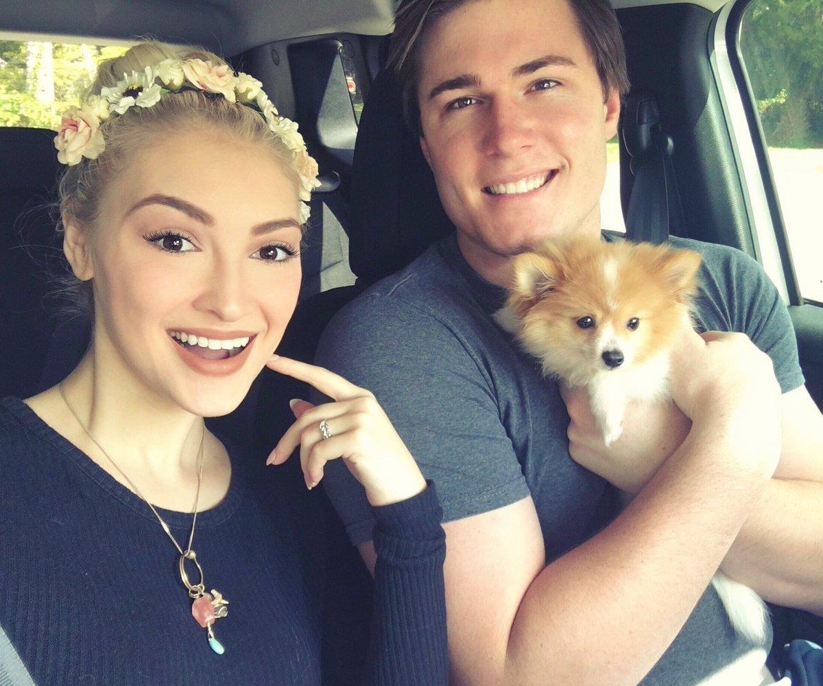 Hot girl giong Elsa anh 11