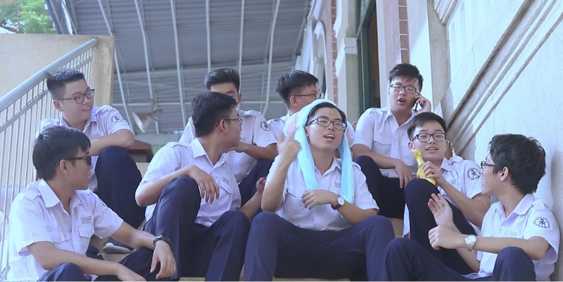 Học sinh chuyên Trần Đại Nghĩa hát rap ảnh 1 Hoc sinh chuyen Tran Dai Nghia hat rap anh 1