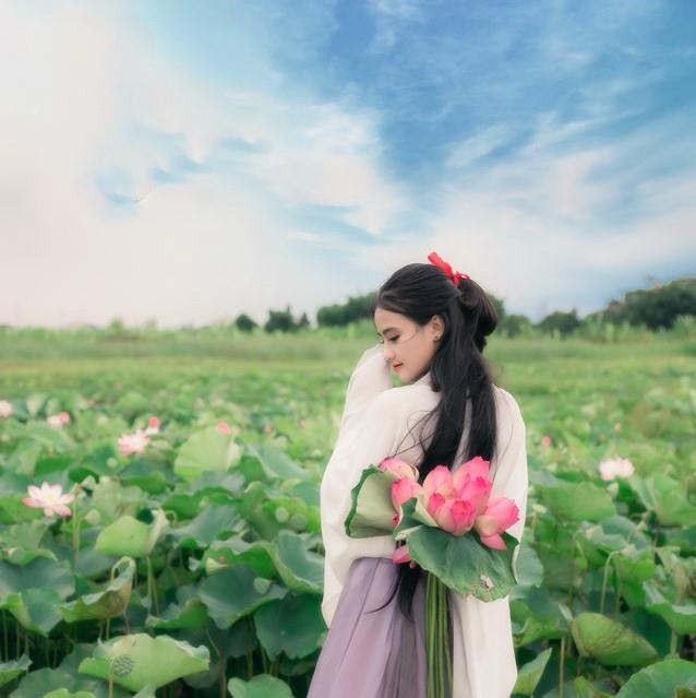 Chup anh sen phong cach co trang anh 8