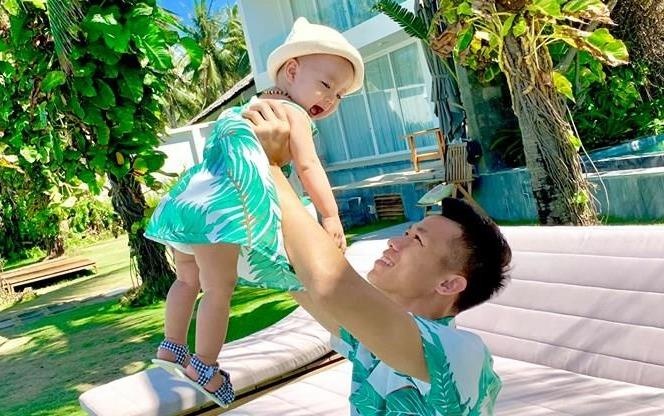 Tuyen thu Viet Nam khoe anh di nghi duong sau giai dau o Thai Lan hinh anh