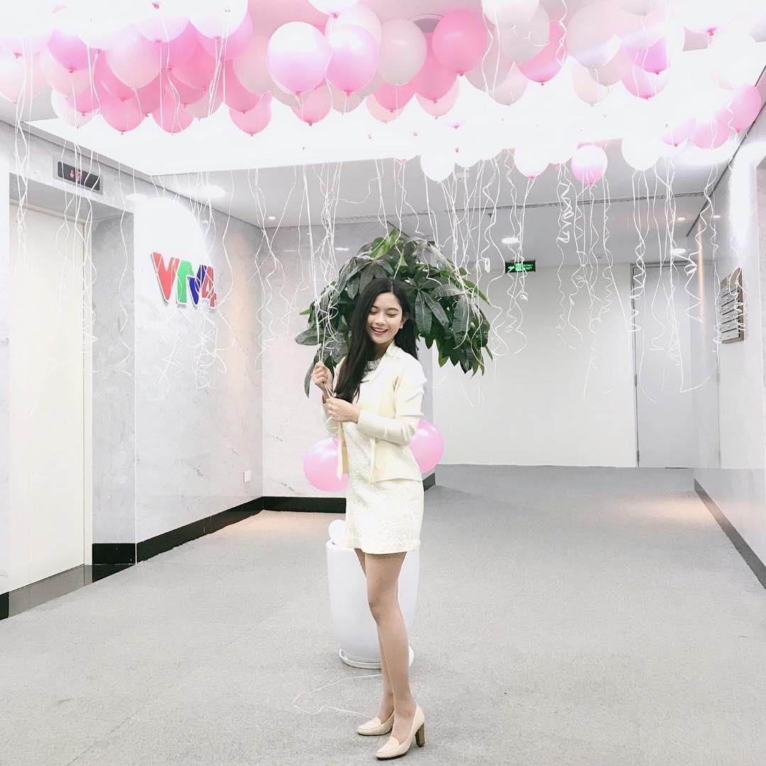 Nhung nu bien tap vien xinh dep anh 10