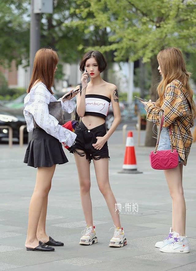 Dan dung video de noi tieng anh 4