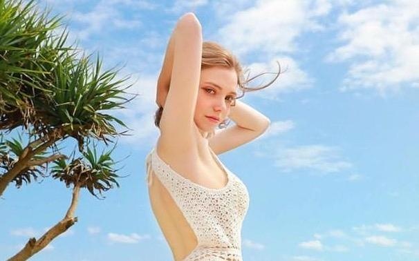 Nang mau Ukraine tai Han Quoc co ve ngoai duoc vi nhu 'bup be song' hinh anh