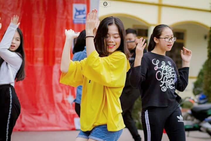 Thủ khoa khối C xinh như hot girl ảnh 3 Thu khoa khoi C xinh nhu hot girl anh 3