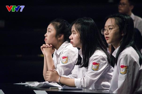 Bi nem da vi phan doi sieu anh hung anh 2