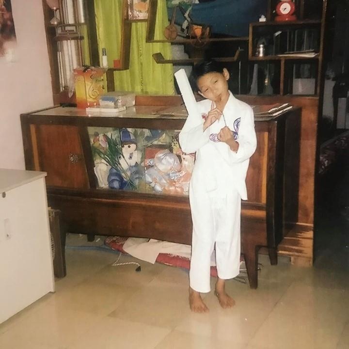 Anh thoi ngo tau cua hot girl Nam Tran anh 3