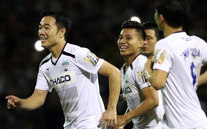 Tro ve HAGL, Xuan Truong chiem 'spotlight' tren trang cua dong doi hinh anh