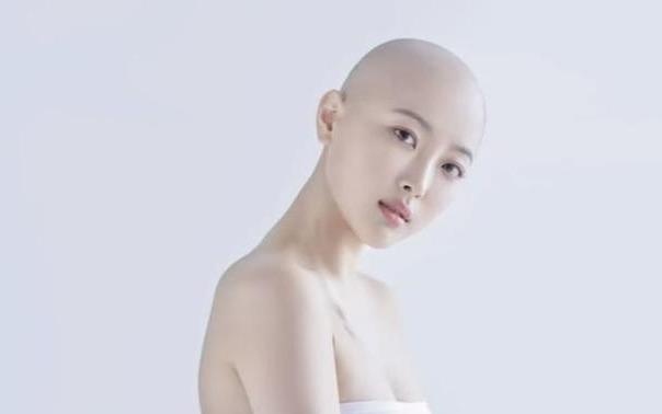 Hinh anh truyen cam hung cua beauty blogger Han Quoc mac ung thu hinh anh