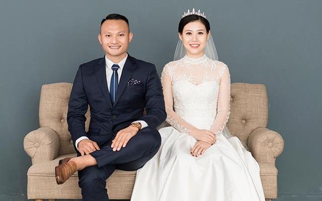 Trong Hoang dan hat tang sinh nhat vo hinh anh