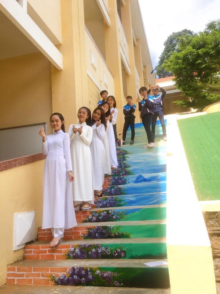 bac thang cau vong o Lam Dong anh 4