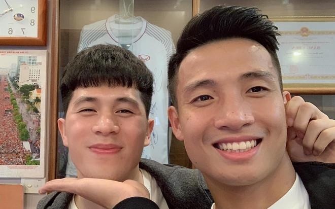 Dinh Trong 'nhac' Tien Dung khi sang Thai Lan: 'Khong thang dung ve' hinh anh